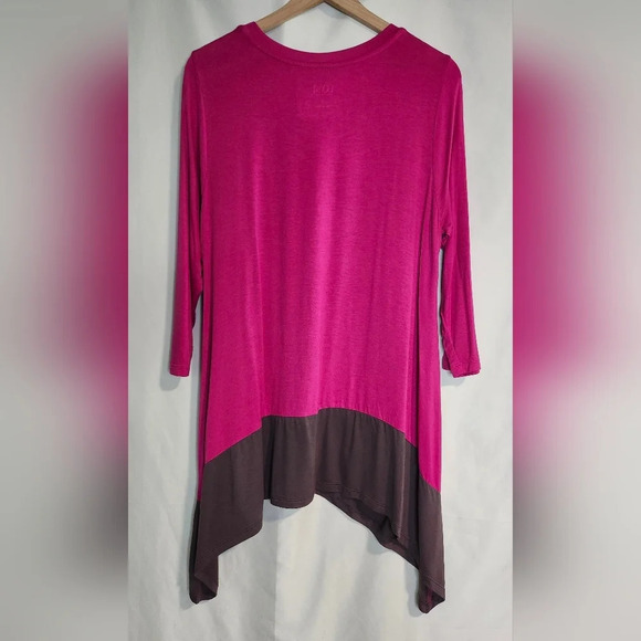 LOGO Womens Colorblock Top Size L Fuchsia Asymmetrical Hem Contemporary - Picture 5 of 6